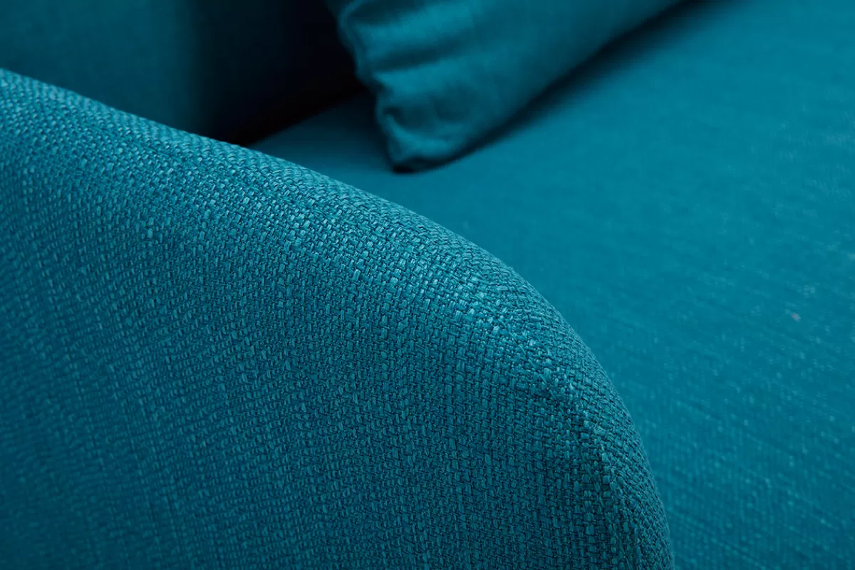 Miliboo Canapé convertible scandinave 3 places en tissu bleu canard et bois clair LULA