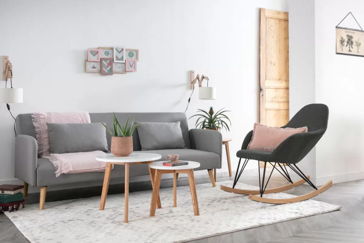 Miliboo Canapé convertible scandinave 3 places en tissu bleu canard et bois clair LULA