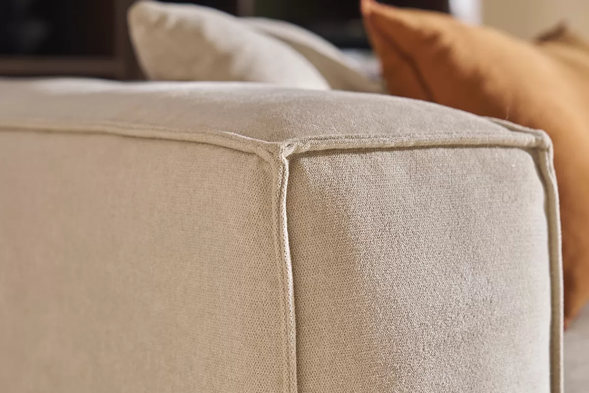 Miliboo Canapé design 3 places en tissu effet velours naturel et bois clair COBAIN