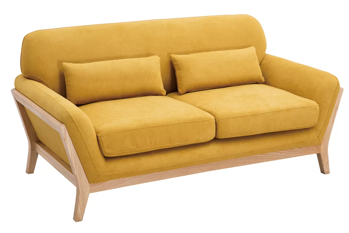Miliboo Canapé scandinave 2 places en tissu effet velours jaune moutarde et bois clair YOKO
