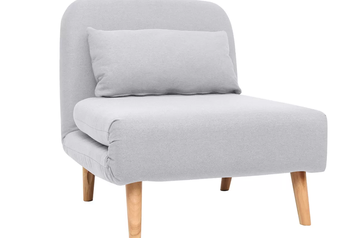Miliboo Fauteuil convertible scandinave en tissu gris clair et bois clair AMIKO