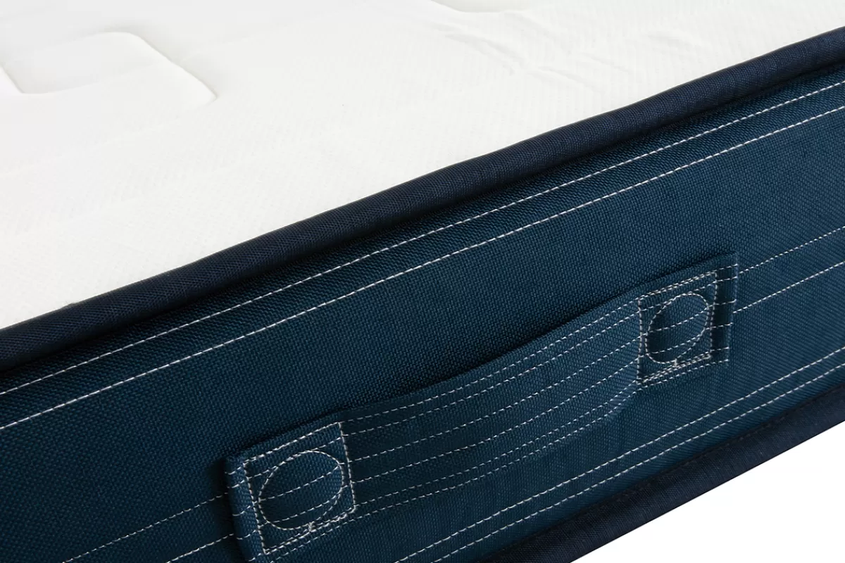 Miliboo Matelas avec accueil mousse à mémoire de forme 90 x 200 cm OLIVER