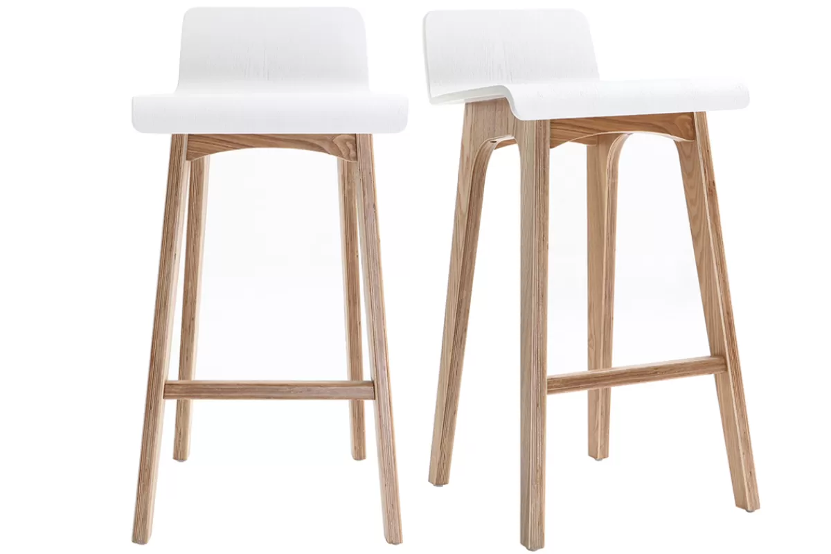 Miliboo Tabourets de bar scandinaves bois clair et blanc H65 cm (lot de 2) BALTIK