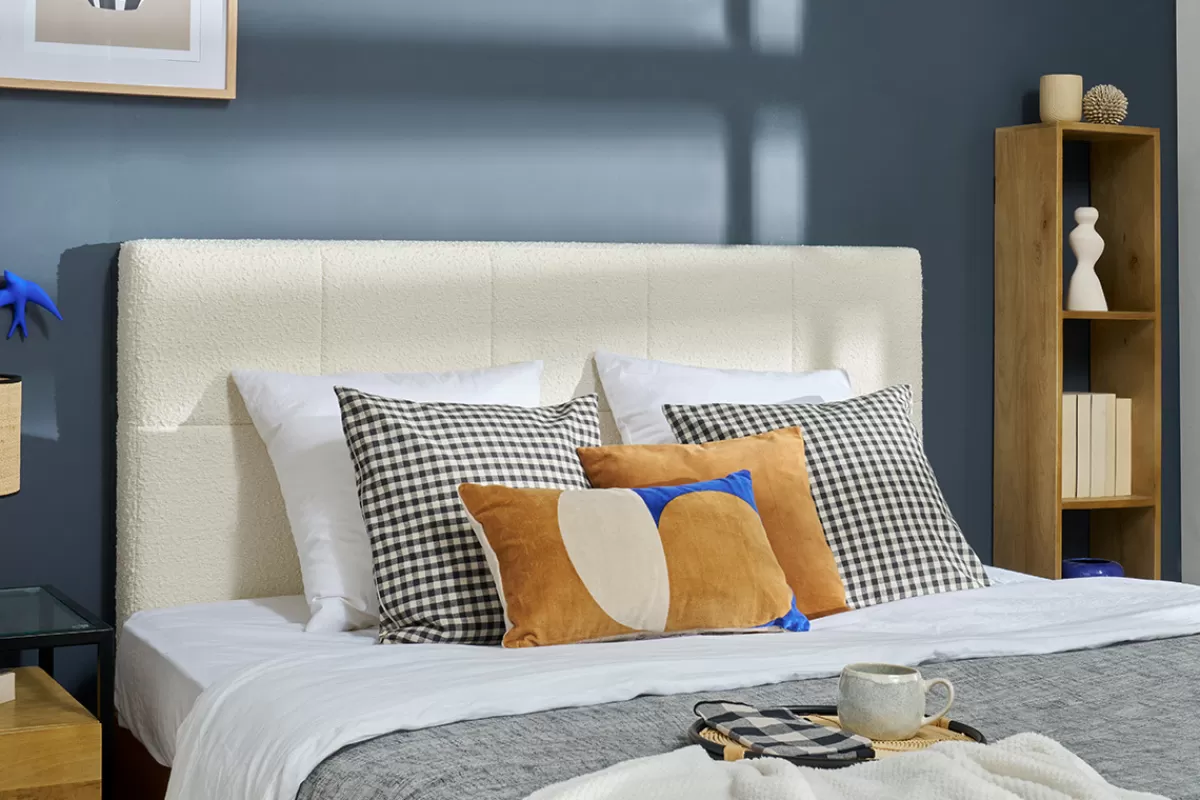 Miliboo Tête de lit en tissu effet laine bouclée blanc L160 cm CLOVIS